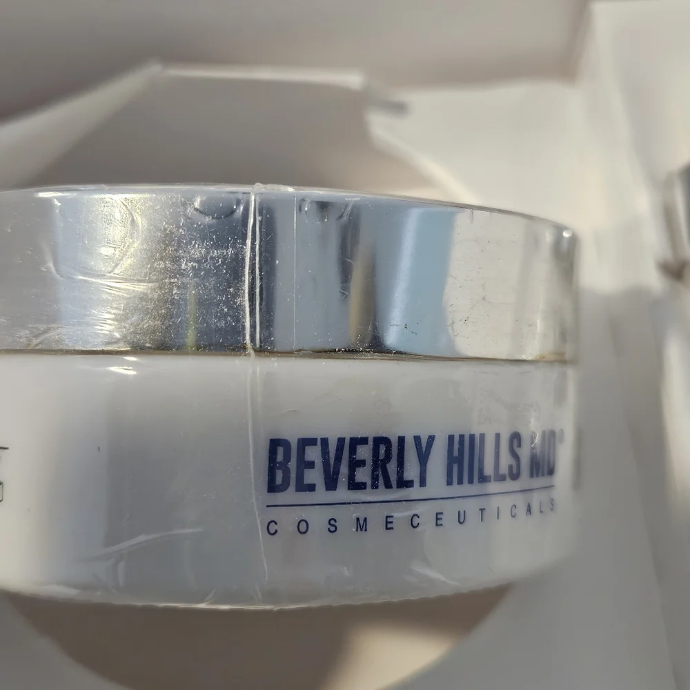 Beverly‎ Hills MD Resurface & Restore System - Picture 2 of 5